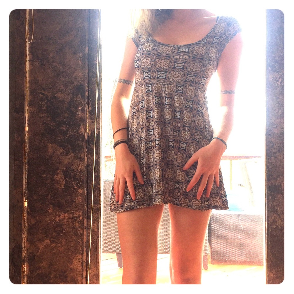 Backless summer mini dress